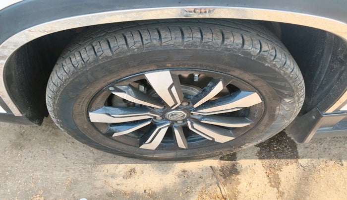 2020 MG HECTOR PLUS SHARP 2.0 DIESEL TURBO MT 6-STR, Diesel, Manual, 38,937 km, tyre