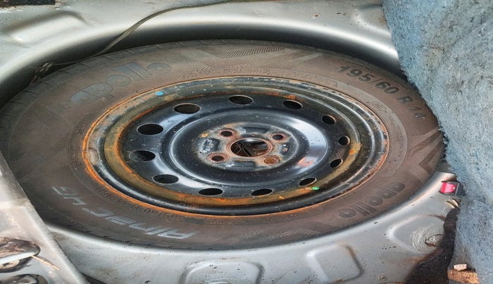 2011 Maruti Swift VDI, Diesel, Manual, 1,67,240 km, tyre