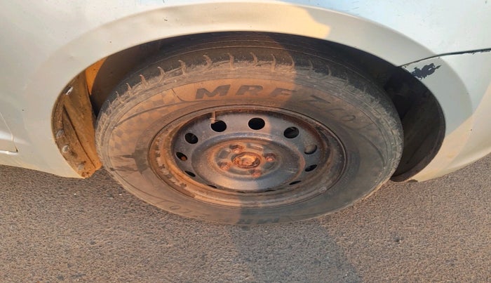 2011 Maruti Swift VDI, Diesel, Manual, 1,67,240 km, tyre