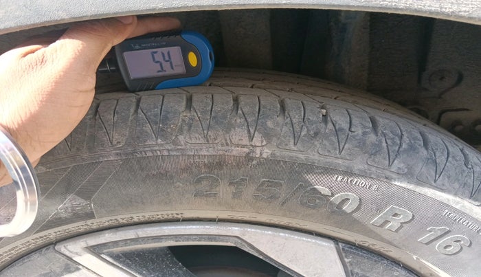 2024 KIA SONET HTX 1.5 AT, Diesel, Automatic, 30,263 km, tyre