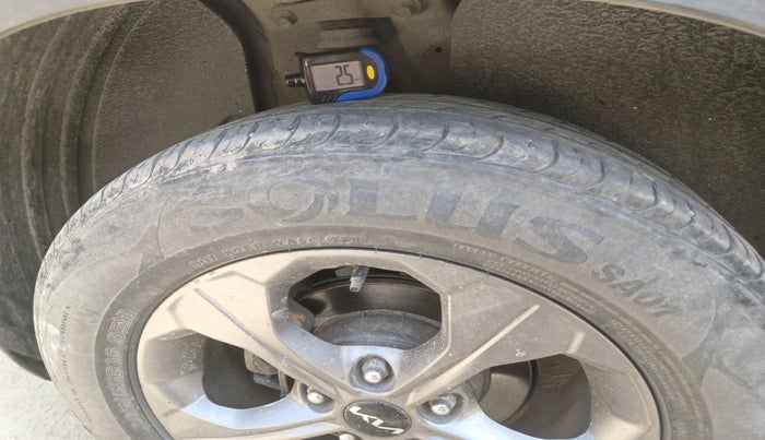 2022 KIA SELTOS HTK PLUS AT 1.5 DIESEL, Diesel, Automatic, 31,978 km, tyre