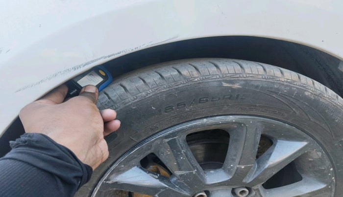 2012 Hyundai i20 MAGNA 1.2, CNG, Manual, 85,694 km, tyre