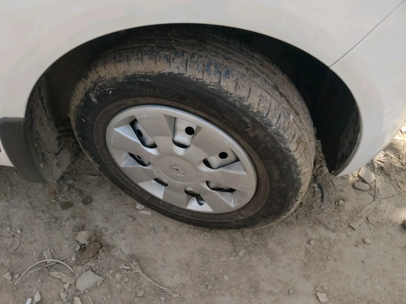2025 Maruti New Wagon-R LXI CNG 1.0, CNG, Manual, 28,863 km, tyre
