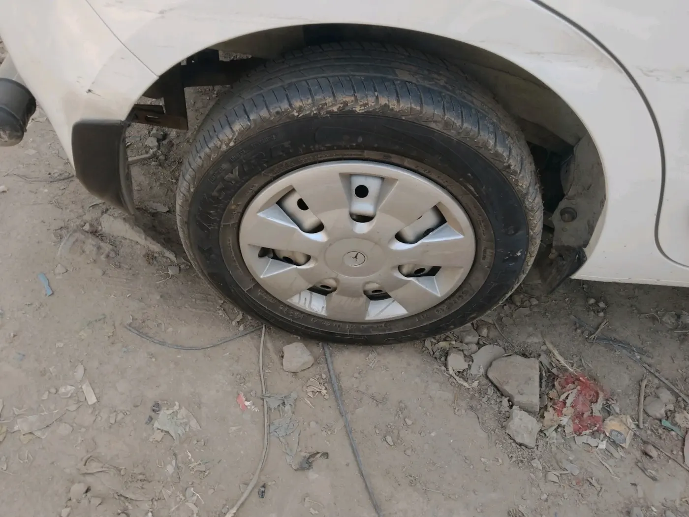 2025 Maruti New Wagon-R LXI CNG 1.0, CNG, Manual, 28,863 km, tyre