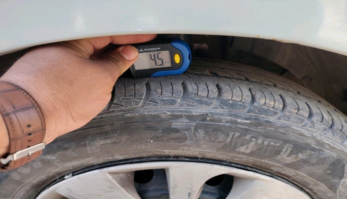 2018 Maruti Baleno DELTA PETROL 1.2, CNG, Manual, 39,545 km, tyre