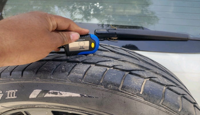 2016 Ford Ecosport TREND 1.5L DIESEL, Diesel, Manual, 1,49,064 km, tyre