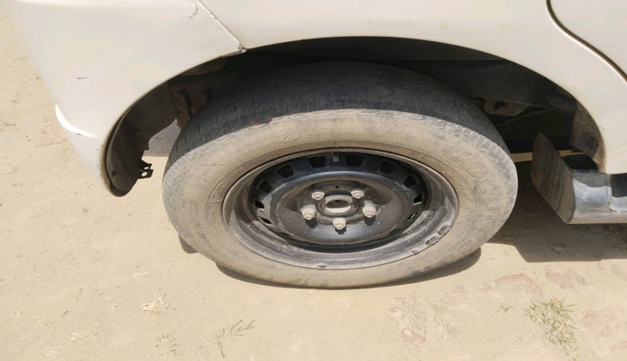 2013 Mahindra Quanto C6, Diesel, Manual, 1,68,439 km, tyre