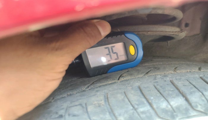 2012 Hyundai i20 MAGNA 1.2, Petrol, Manual, 83,699 km, tyre