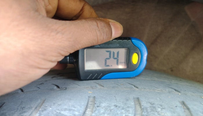 2012 Hyundai i20 MAGNA 1.2, Petrol, Manual, 83,699 km, tyre