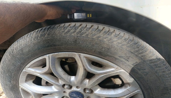 2016 Ford Ecosport TITANIUM 1.5L DIESEL, Diesel, Manual, 80,905 km, tyre