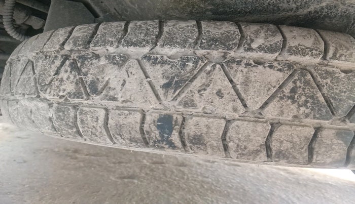 2024 Tata NEXON Pure S 1.2 iCNG, CNG, Manual, 35,329 km, tyre