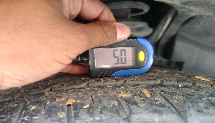 2018 Tata NEXON XM PETROL, CNG, Manual, 54,331 km, tyre