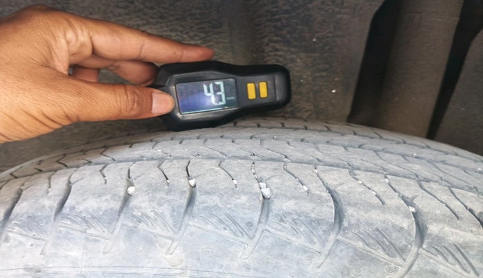 2024 Maruti Grand Vitara DELTA SMART HYBRID, Petrol, Manual, 95,843 km, tyre