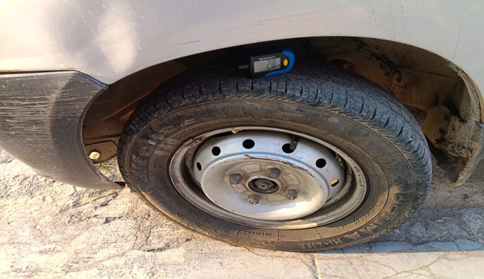 2012 Maruti Alto LXI, Petrol, Manual, 58,182 km, tyre