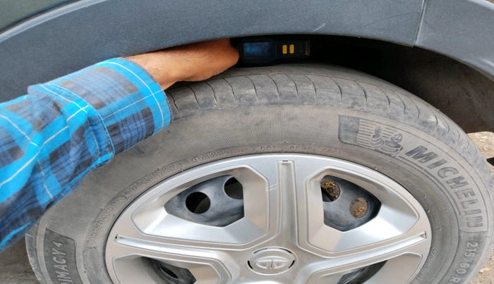 2020 Tata NEXON XMA SUNROOF PETROL, CNG, Automatic, 1,05,559 km, tyre