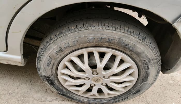 2011 Maruti A Star VXI (ABS) AT, Petrol, Automatic, 1,55,643 km, tyre