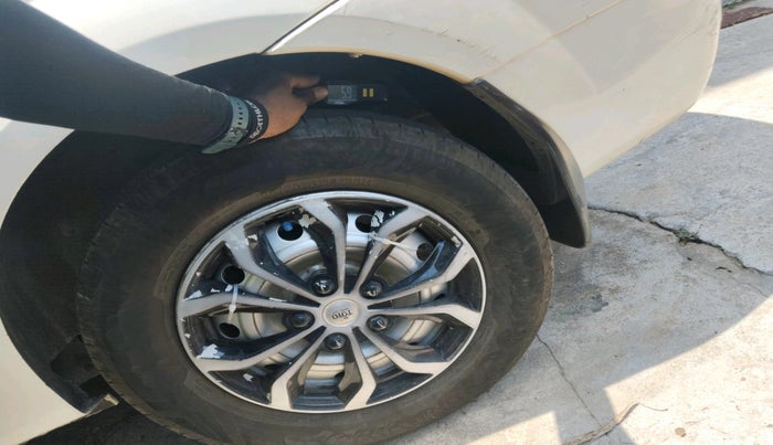 2011 Mahindra Verito D2 BS-III, Diesel, Manual, 67,185 km, tyre