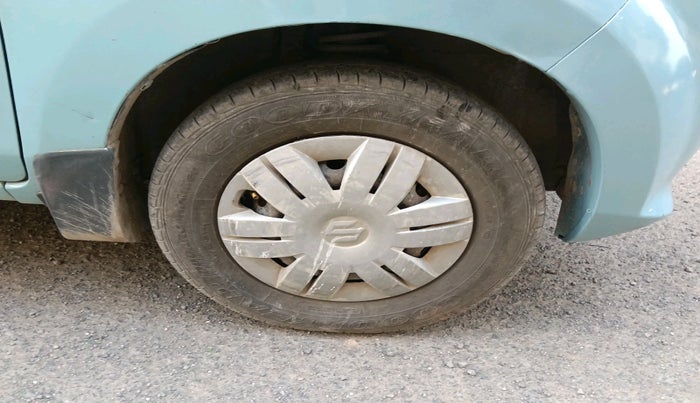 2014 Maruti Alto 800 LXI CNG, CNG, Manual, 1,25,267 km, tyre