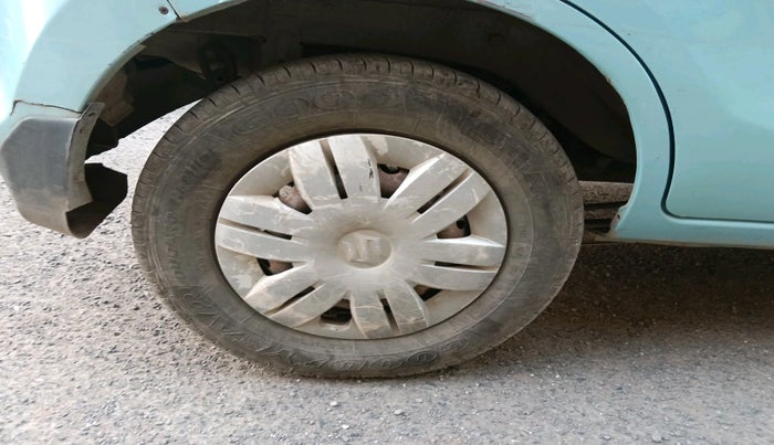 2014 Maruti Alto 800 LXI CNG, CNG, Manual, 1,25,267 km, tyre