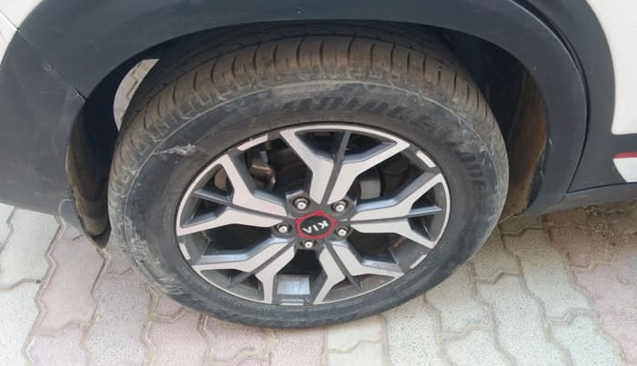 2020 KIA SELTOS GTX PLUS AT 1.5 DIESEL, Diesel, Automatic, 1,56,343 km, tyre