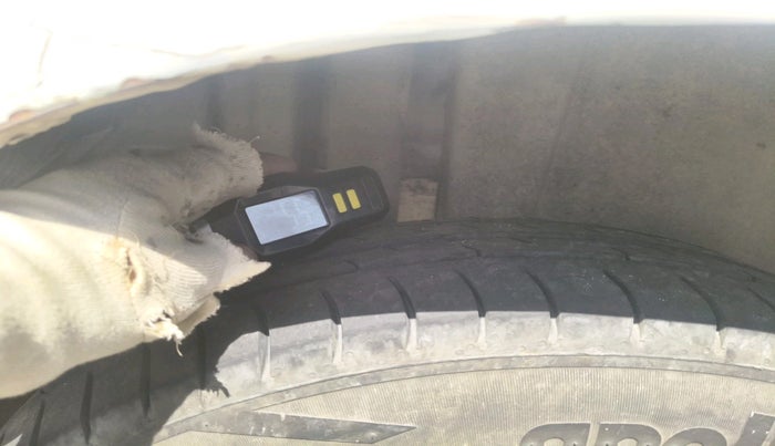 2016 Maruti Swift LDI, Diesel, Manual, 98,794 km, tyre