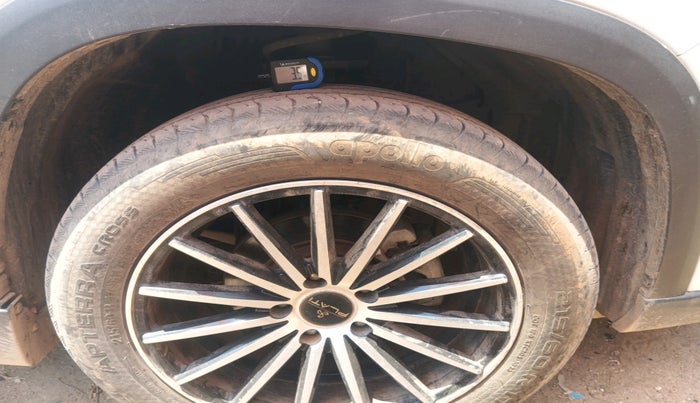 2023 Maruti Grand Vitara SIGMA SMART HYBRID, Petrol, Manual, 40,928 km, tyre