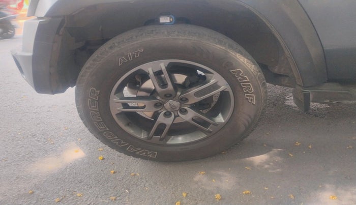 2022 Mahindra Thar LX PETROL HT 4WD AT, Petrol, Automatic, 30,694 km, tyre