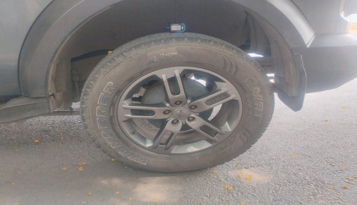 2022 Mahindra Thar LX PETROL HT 4WD AT, Petrol, Automatic, 30,694 km, tyre