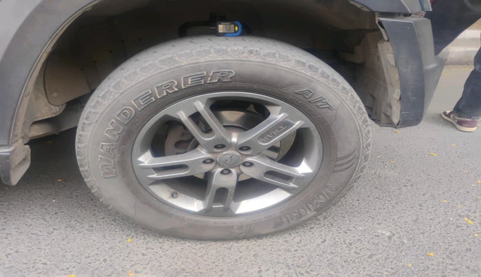 2022 Mahindra Thar LX PETROL HT 4WD AT, Petrol, Automatic, 30,694 km, tyre