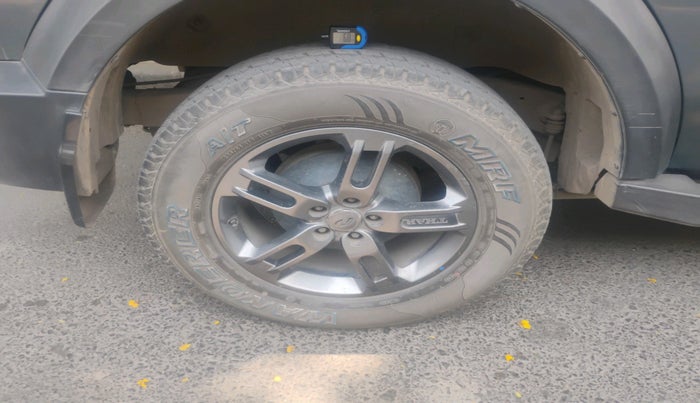 2022 Mahindra Thar LX PETROL HT 4WD AT, Petrol, Automatic, 30,694 km, tyre