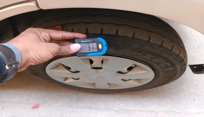 2025 Maruti Eeco 5 Str Ac CNG (O) , CNG, Manual, 46,392 km, tyre