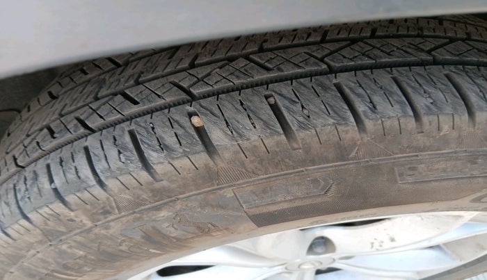 2019 Tata Harrier XZ 2.0L, Diesel, Manual, 1,07,325 km, tyre