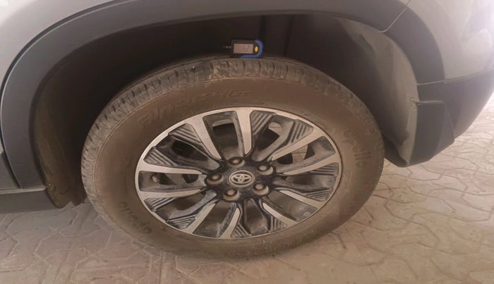 2022 Toyota URBAN CRUISER PREMIUM GRADE AT, Petrol, Automatic, 13,642 km, tyre