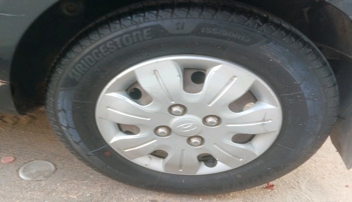 2009 Hyundai i10 SPORTZ 1.2, Petrol, Manual, 1,34,447 km, tyre