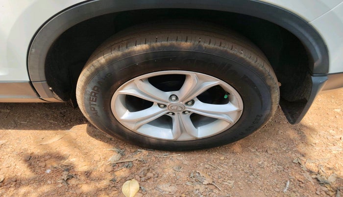 2022 Tata Harrier XT 2.0L KRYOTEC, Diesel, Manual, 37,217 km, tyre