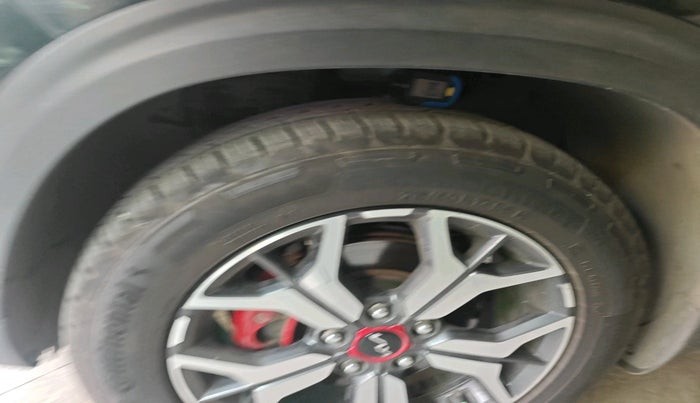 2021 KIA SELTOS GTX PLUS AT 1.5 DIESEL, Diesel, Automatic, 1,05,954 km, tyre