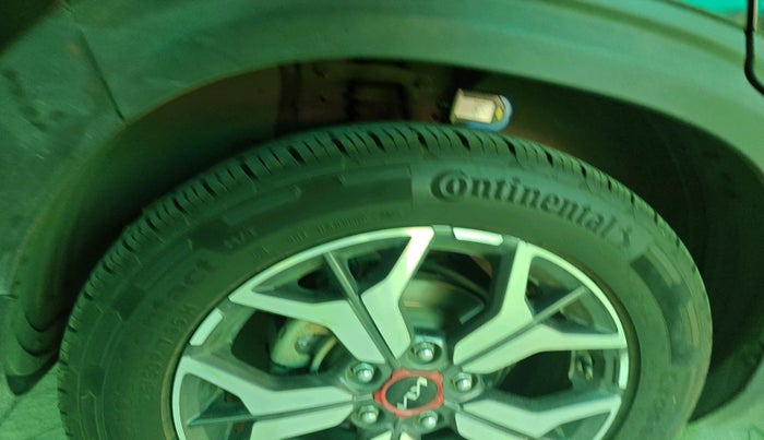 2021 KIA SELTOS GTX PLUS AT 1.5 DIESEL, Diesel, Automatic, 1,05,954 km, tyre