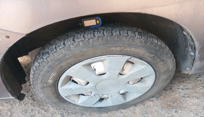 2012 Maruti Wagon R 1.0 LXI, Petrol, Manual, 74,253 km, tyre