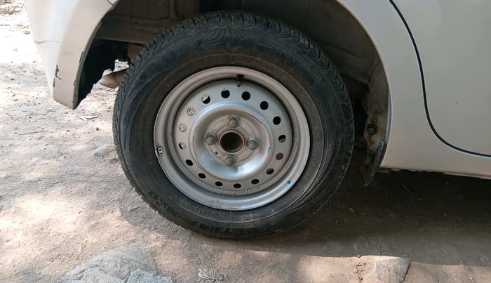 2023 Maruti New Wagon-R LXI CNG 1.0, CNG, Manual, 72,996 km, tyre