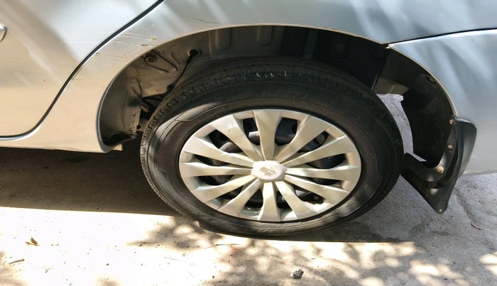 2011 Toyota Etios G, Petrol, Manual, 2,78,348 km, tyre