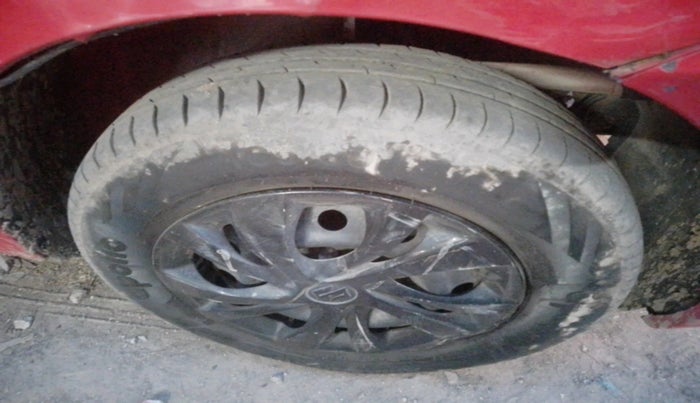 2023 Maruti Swift VXI CNG, CNG, Manual, 1,35,819 km, tyre