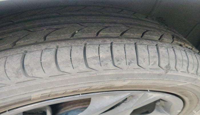 2022 Hyundai NEW I20 SPORTZ 1.2 MT, Petrol, Manual, 37,757 km, tyre