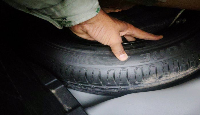 2022 Hyundai NEW I20 SPORTZ 1.2 MT, Petrol, Manual, 37,757 km, tyre