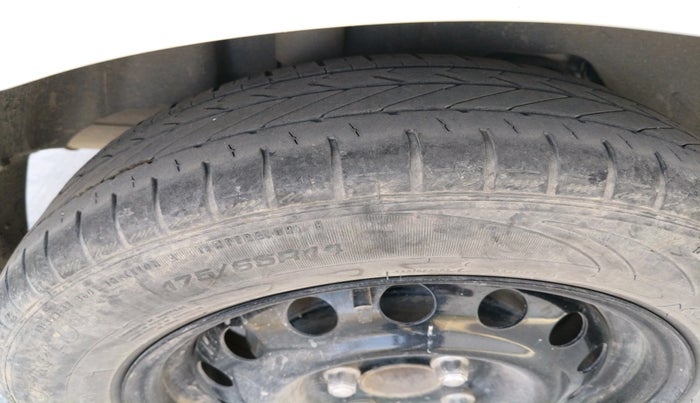 2018 Ford Figo Aspire TITANIUM1.5 DIESEL, Diesel, Manual, 1,15,298 km, tyre