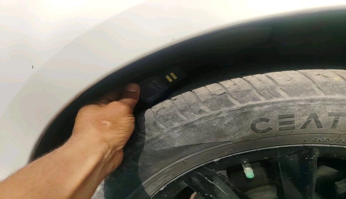 2017 Skoda Octavia 2.0 TDI CR STYLE PLUS AT, Diesel, Automatic, 72,689 km, tyre