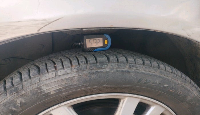 2012 Honda Brio V MT, Petrol, Manual, 99,159 km, tyre