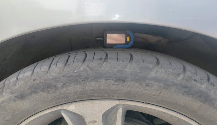 2018 Hyundai Verna 1.6 CRDI SX + AT, Diesel, Automatic, 1,61,731 km, tyre