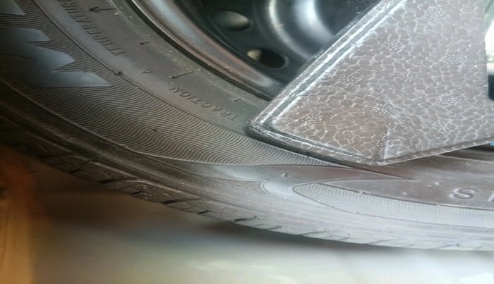 2017 Maruti Celerio ZXI AMT, Petrol, Automatic, 72,924 km, tyre