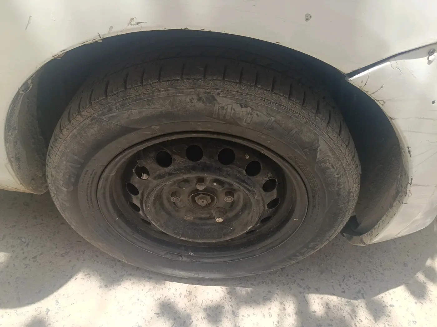2012 Maruti Ertiga LDI, Diesel, Manual, 2,06,115 km, tyre