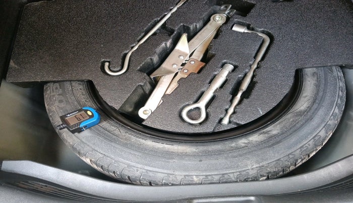 2018 Honda WR-V 1.5L I-DTEC VX MT, Diesel, Manual, 1,28,546 km, tyre